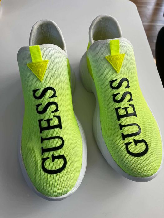 Оригинални маратонки GUESS