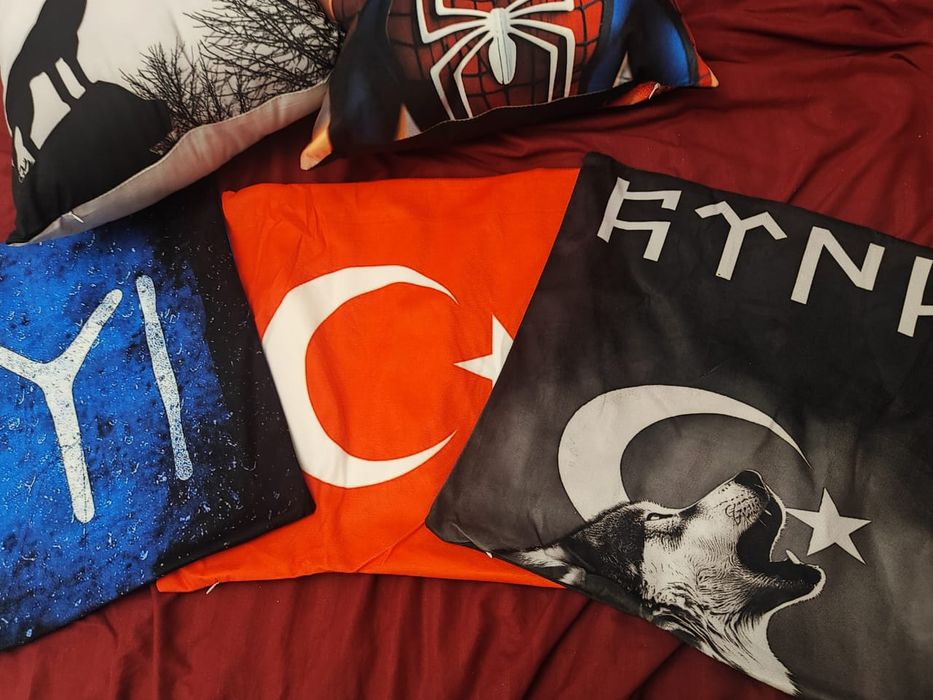 Подушки для авто и дивана