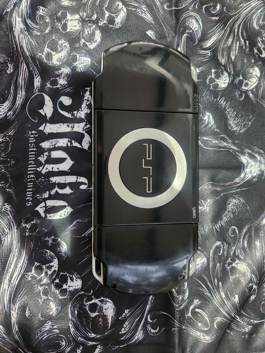 PSP 2001 в отличном состоянии