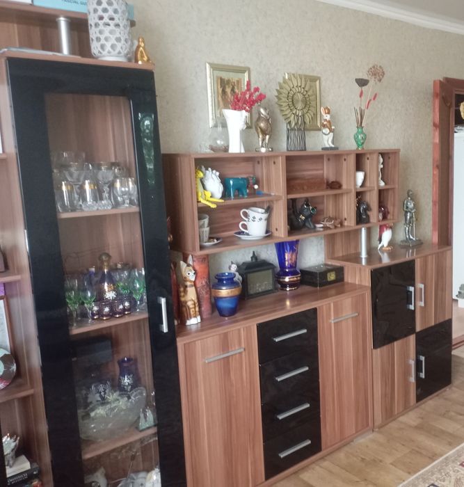Продаём стенку в хорошем качестве