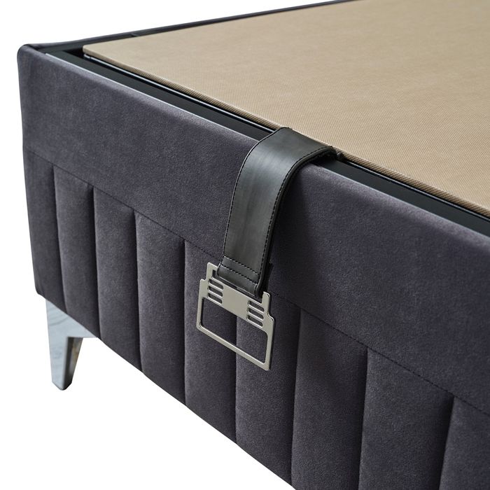 Тапицирано легло Berry с матрак.