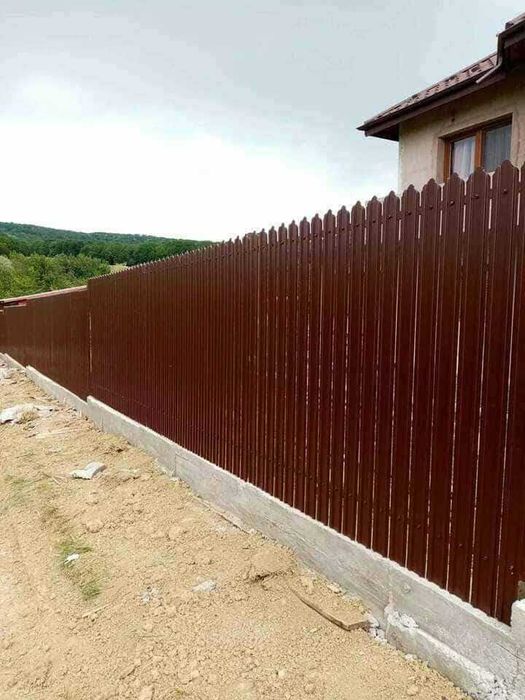 Garduri si porti din panou stil jaluzele, sipca metalica, plasa si BCA