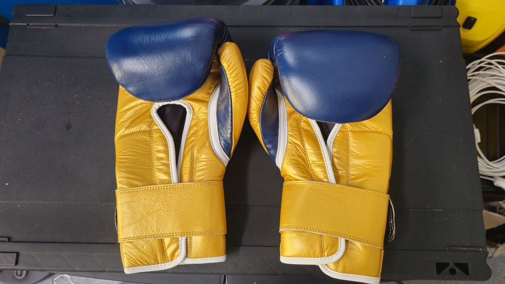 Mănuși box/sporturi de contact