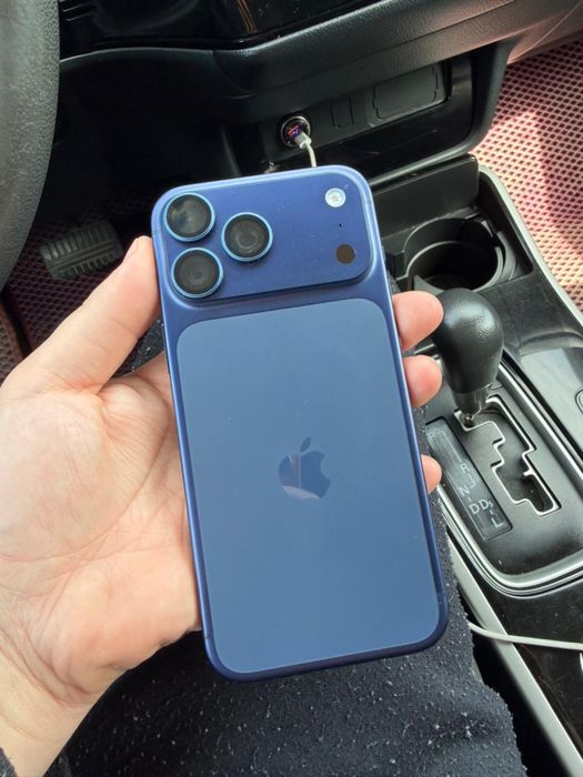 IPhone 17pro max с гарантией