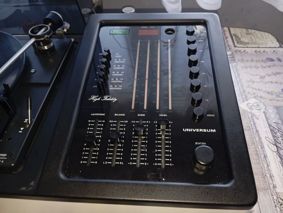 Радио грамофон Universum