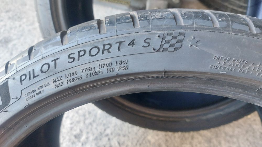 Летни гуми 285/30/20 Michelin Pilot Sport 4S 2 броя