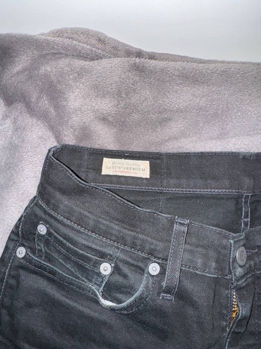 Джинсы Levi's прямого кроя. Оригинал.