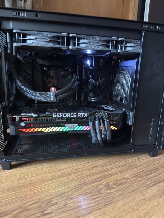 Мощен компютър/ I9 13900K/Водно/64GB/RTX 3090 24GB/2TB SSD