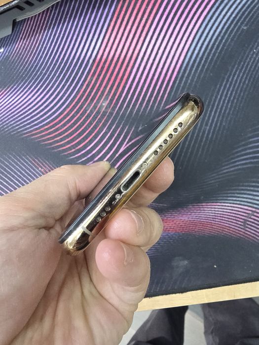 Продам iphone 11 pro 256