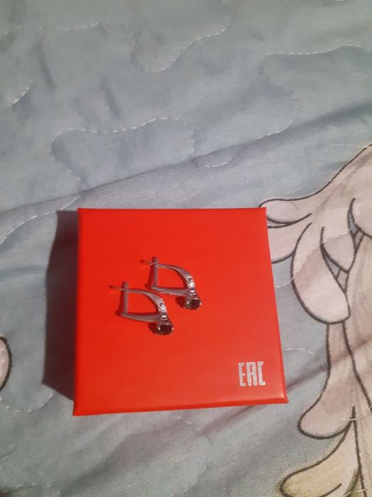 Сережки серебряные новые