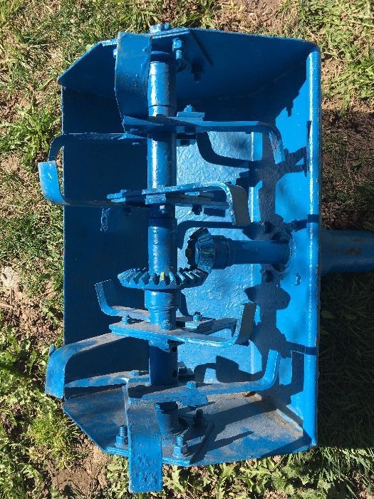 Продавам немска фреза за мотокултиватор тип ACME, нова, неизползвана