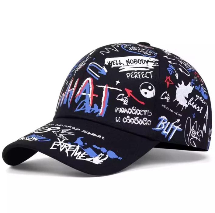 Шапки с козирка..