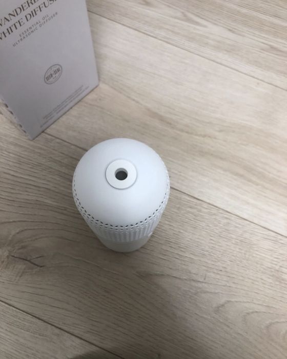 Difuzor portabil Wanderbliss alb young living