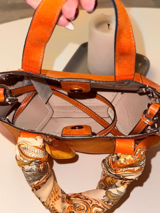 Мини чантичка H&M с шалче