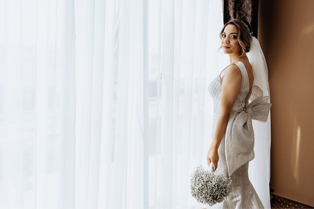 Rochie de mireasa tip sirena cu trena detasabila