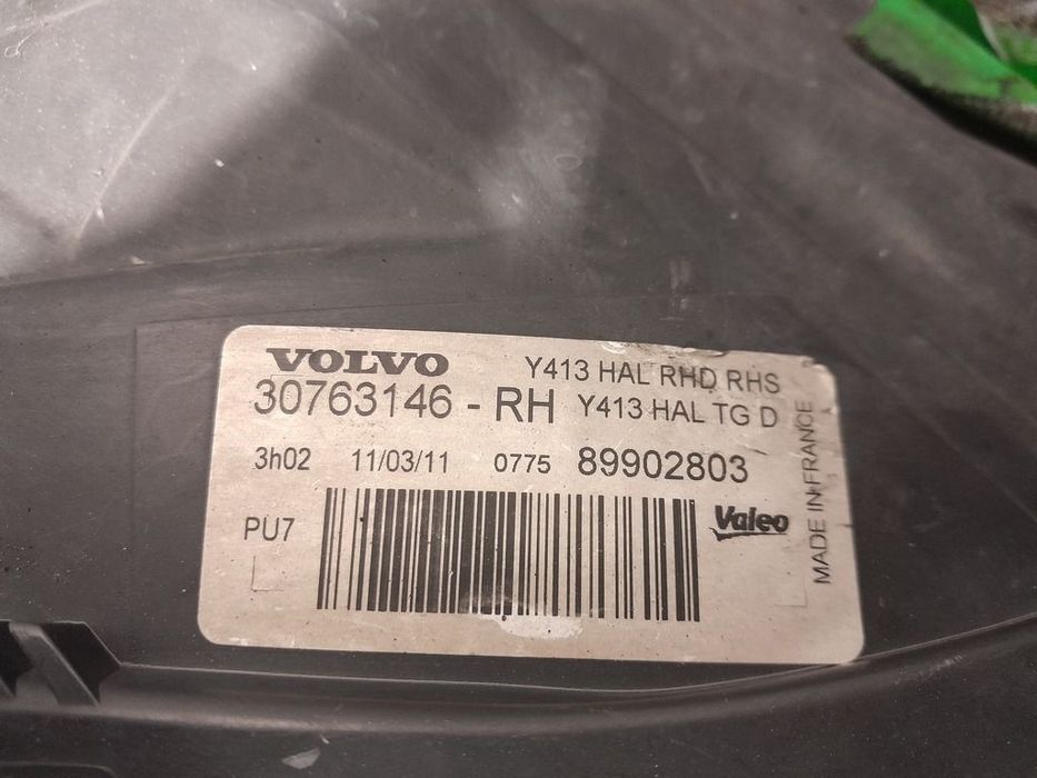 Far Dreapta Volvo XC60 2008 - 2013 SUV 4 Usi (1104) Fara xenon 30763146