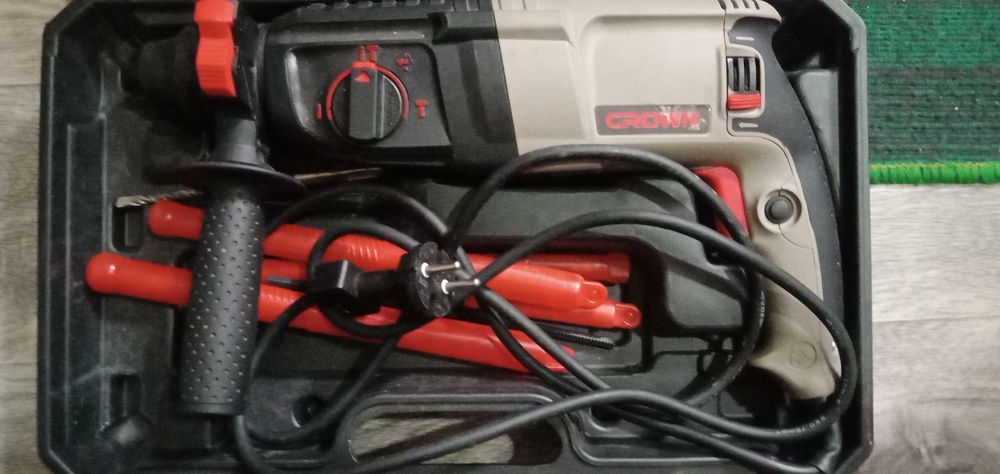 Продается перфоратор.