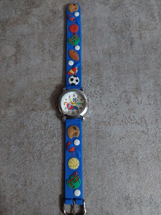 Красив детски часовник