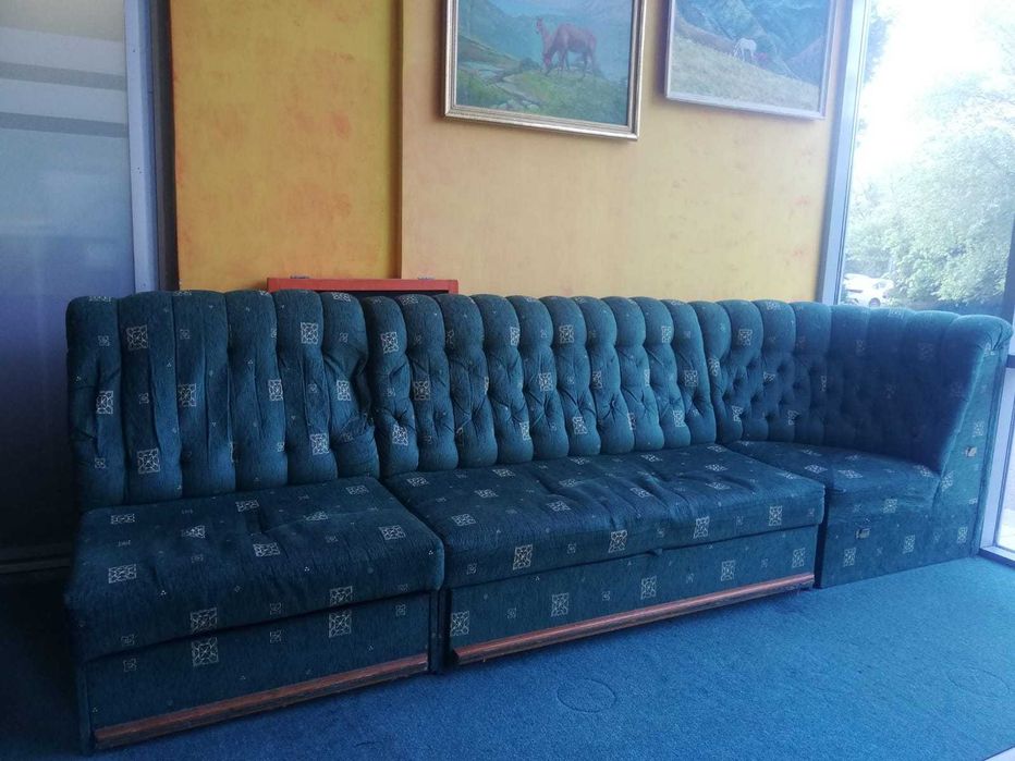 Диван б/у старый (каркас мощный)