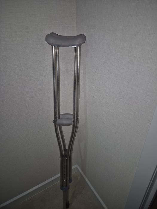 Костыли в хорошем состоянии