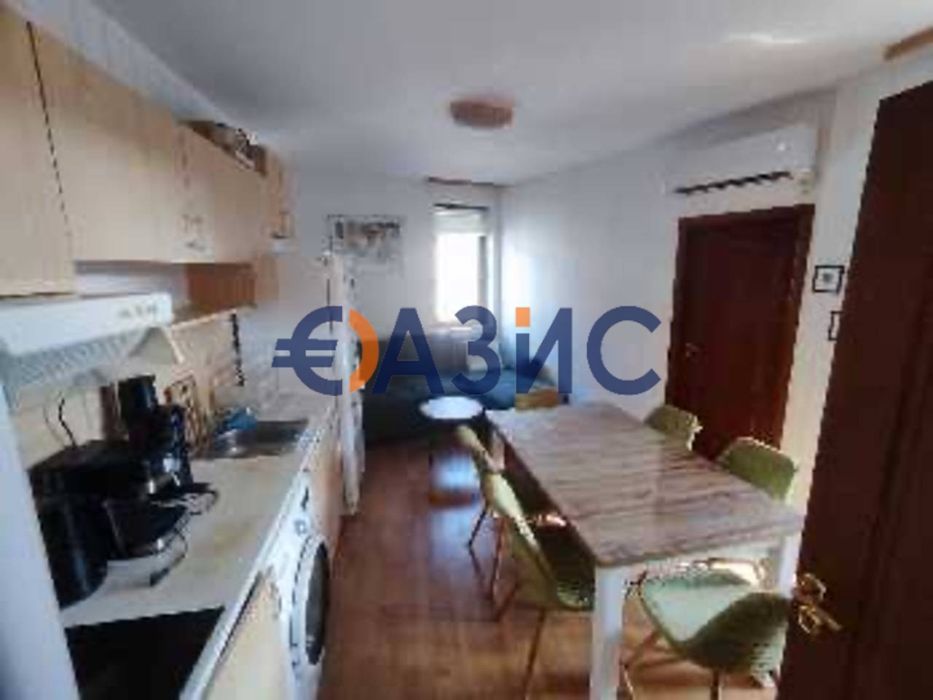 Продава се Тристаен апартамент в к.к. Слънчев бряг - 65 кв.м за 1370 €/кв.м - Снимка #2