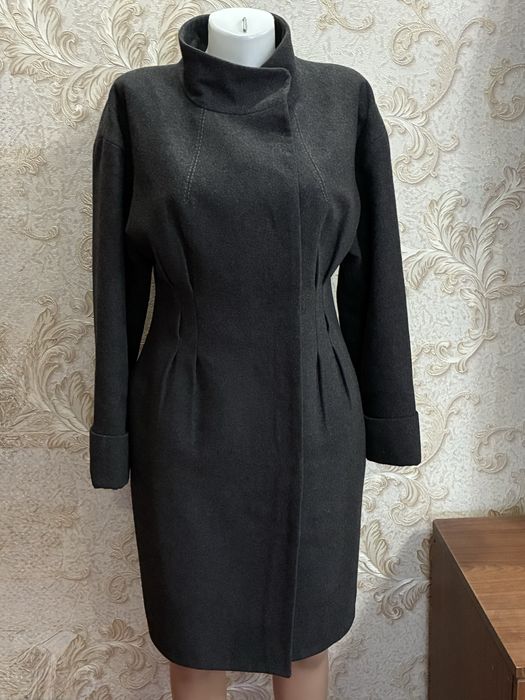 женское пальто.