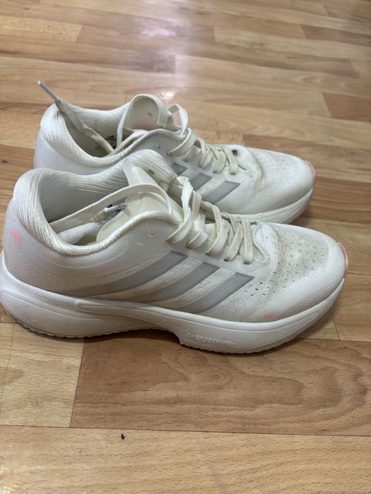 Adidas кроссовки женские