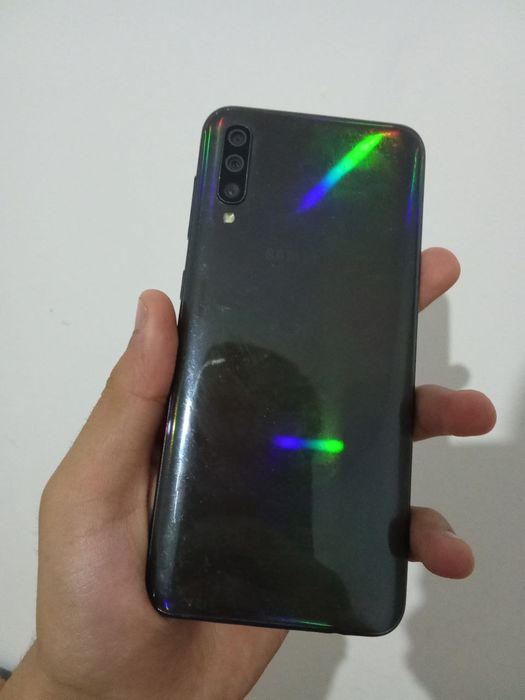 Samsung A50 sotiladi srochna.