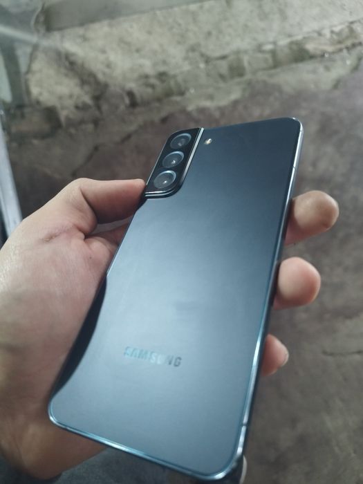 Samsung s22 plus 8/256 GB