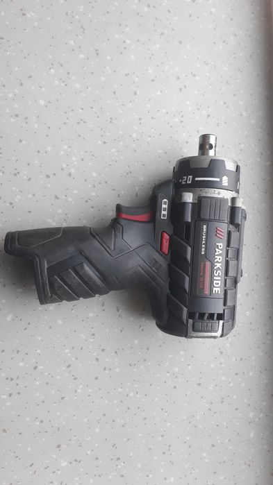 Безчетков винтоверт Parkside performance