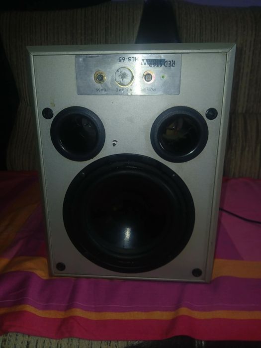 Vând 4 boxe perfect funcționale