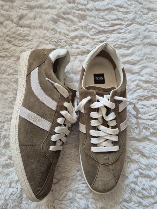 Vând adidași originali mărimea 38,39,40