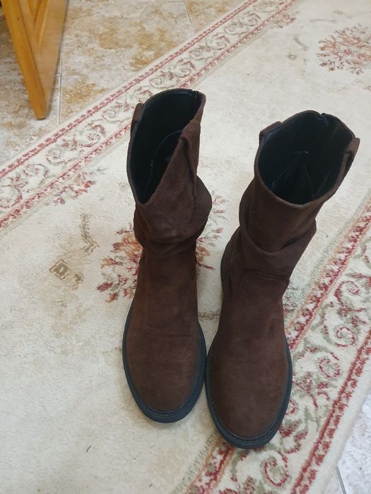 Велурени ботуши 40 номер