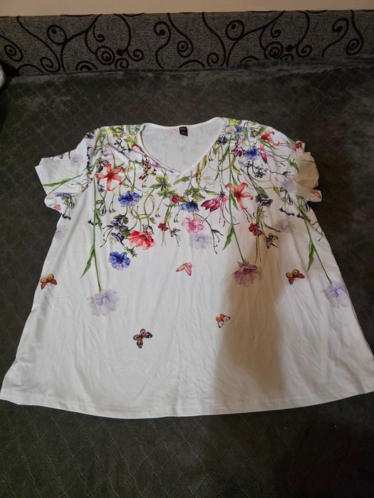 Vand 4 tricouri 2XL noi
