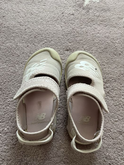 Sandale New Balance, roz, marime 26