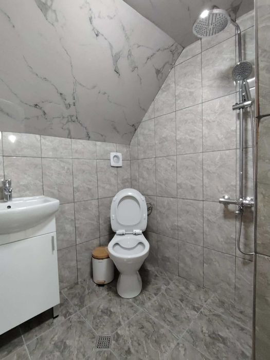 Дава се под наем Къща в Мездра - 90 кв.м за 298.86 € - Снимка #1