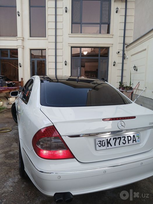 Mercedes Benz  W211