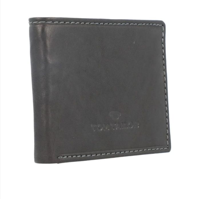 Vând portofel bărbați, din piele naturala, negru, 10 cm