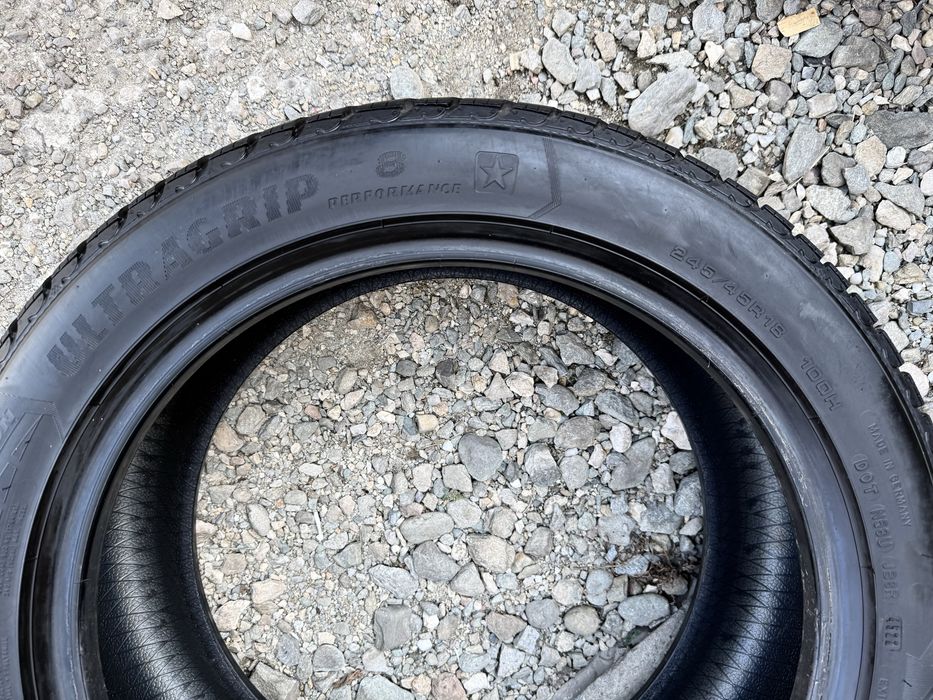 Anvelope iarna 245.45.18’ Goodyear