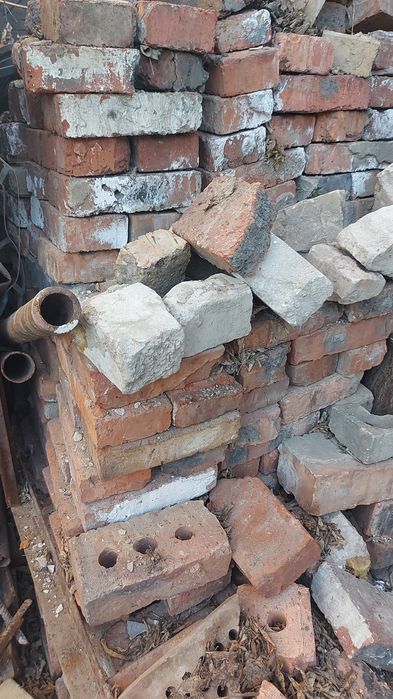Продам красные кирпичи