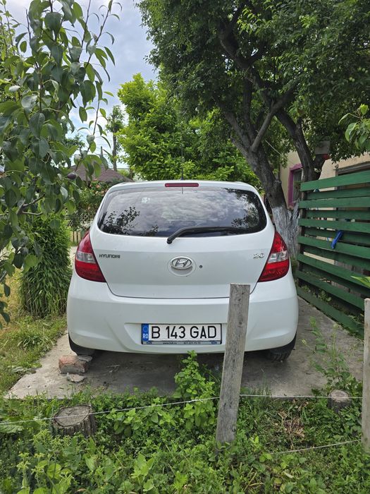Hyundai  i20 2012