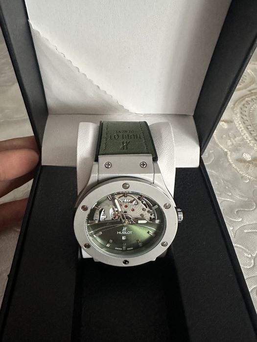 HUBLOT Тараз без каробка