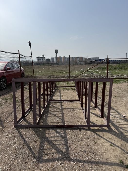 Подиум для автомобилей