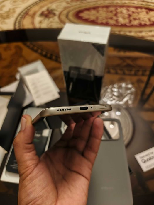 Infinix Edge 5G 8/256 новый неиспользованный в полном комплекте