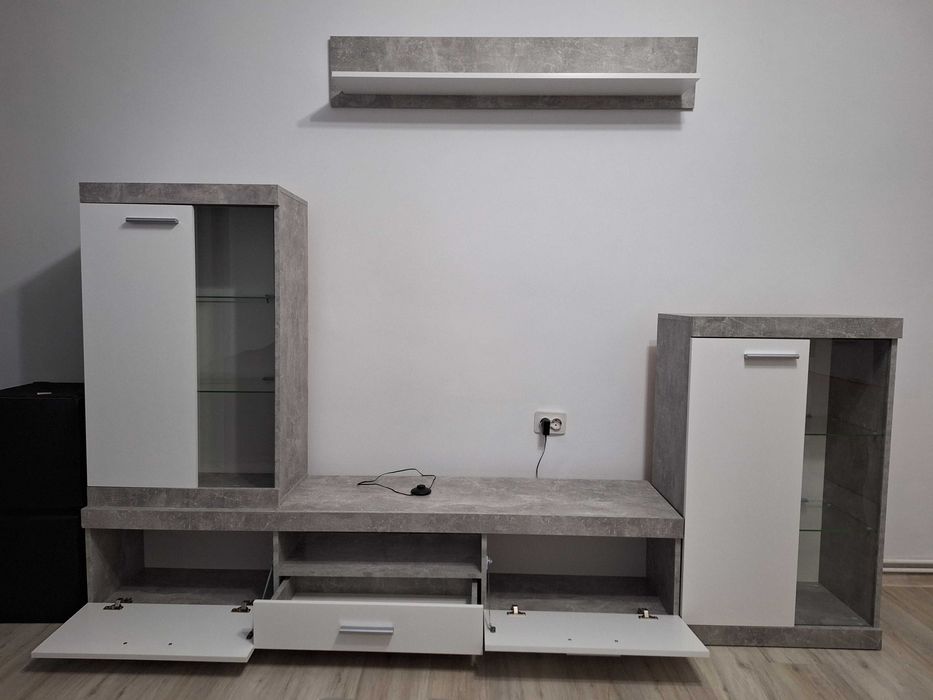 Mobilă de sufragerie+ comodă+  set de măsuțe de cafea