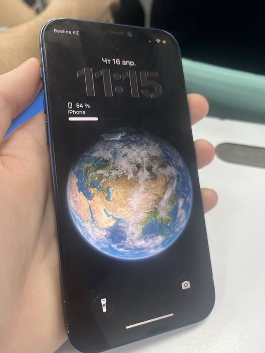 продам айфон 12