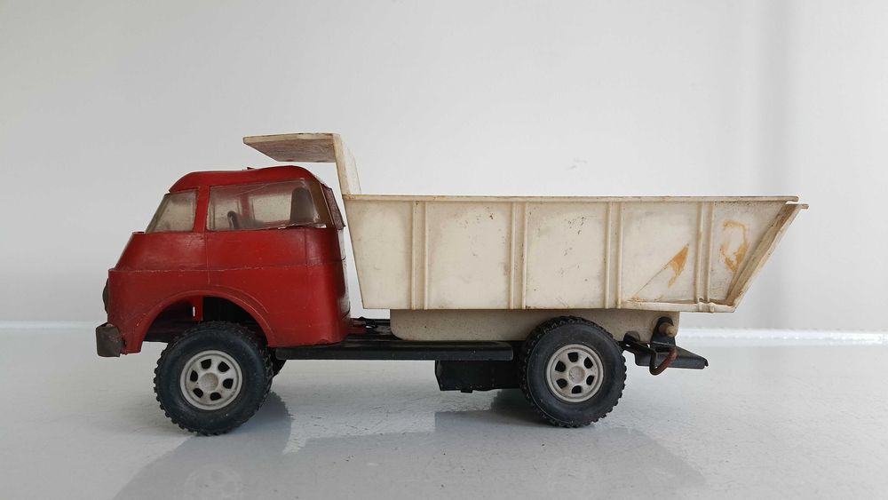 Vintage играчки от СОЦА.