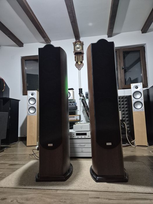 Taga Platinum F100 Boxe High End superbe