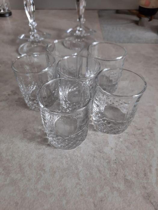 Продам сервиз и комплект посуды