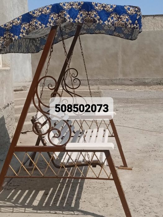 Качели, скамейкалар